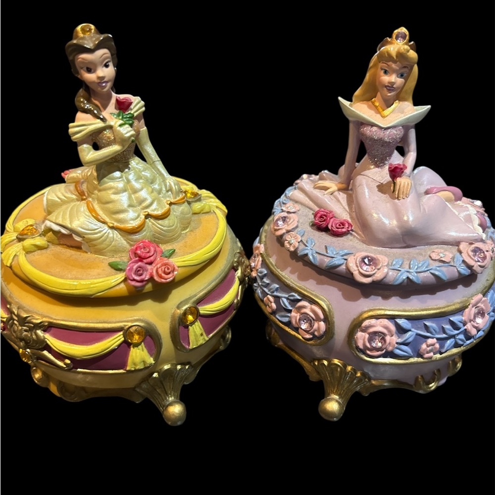 Belle only Disney Princess Trinket Box. Vintage early 2000’s. 💛 1 DAY SALE 💛